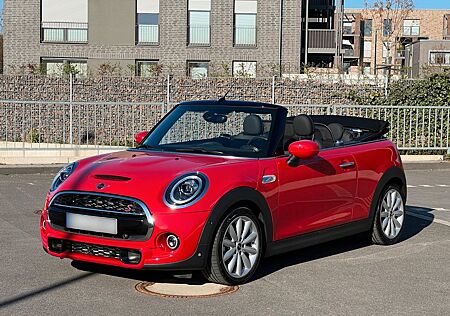 Mini Cooper S Cabrio Garagenfahrzeug CarPlay wenig KM