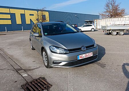 VW Golf Volkswagen VII Variant Comfortline 2,0TDI DSG LED NAVI