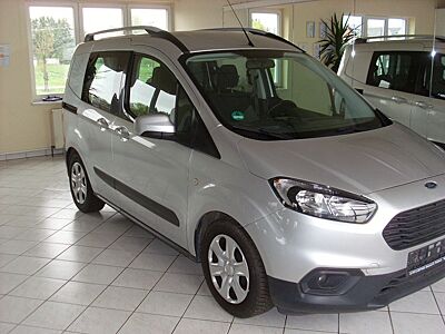 Ford Transit Courier Kombi Trend