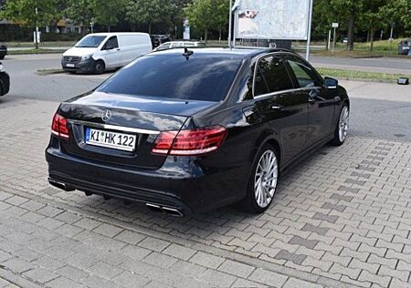 Mercedes-Benz E 350 BlueTEC 4MATIC - AMG LINE