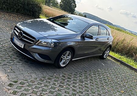 Mercedes-Benz A 180 Style Style Sthz-