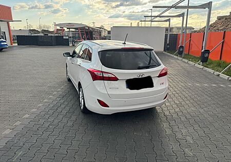 Hyundai i30 CW 1.6 CRDi 94kW Style Automatik Style