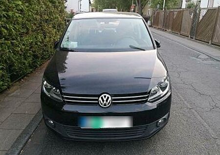 VW Touran Volkswagen 1.6 TDI Trendline BlueMotion Technolo...