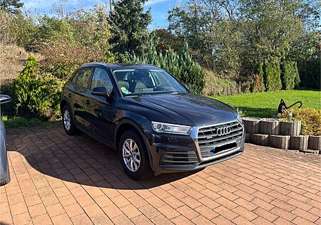 Audi Q5 40 TDI S tronic quattro -