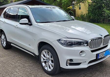 BMW X5 xDrive40d - Komfort, Standh, LED, AHK, HUD