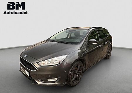 Ford Focus Business // 1.Hand*PDC*NAVI*Zahnriemen NEU