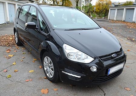 Ford S-Max 2.0 TDCi Automatik 140 PS Bj 2013