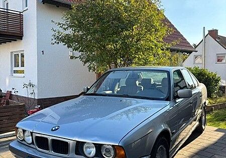 BMW 525i