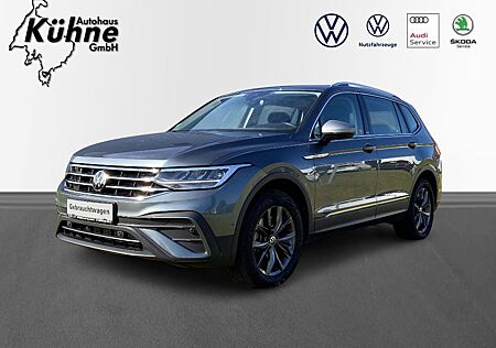 VW Tiguan Allspace Volkswagen 2.0 TDI Move 4Motion PANO AHK