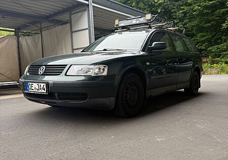 VW Passat Volkswagen 1.9TDI Basis Basis