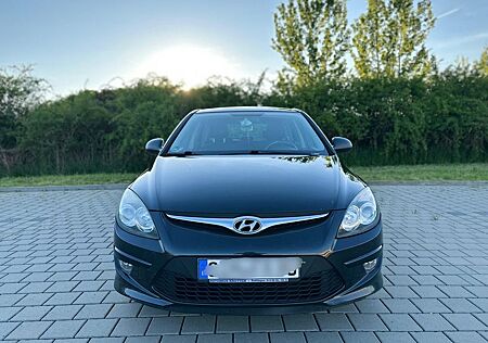 Hyundai i30 CW 1.6 CRDi 66 kW Classic Classic