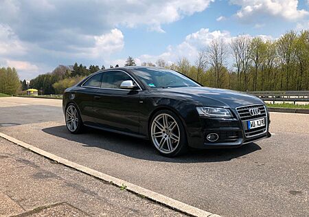 Audi A5 2.0 TFSI Coupe - 3xS Line in black/black TOP