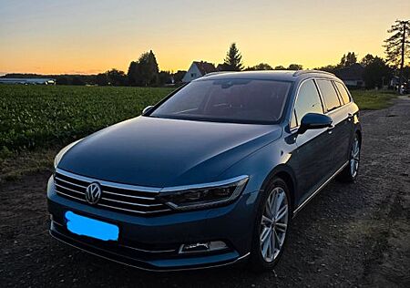 VW Passat Variant gebraucht kaufen VW Passat Variant Volkswagen 2.0 TDI DSG 4MOT / AHK / PANO