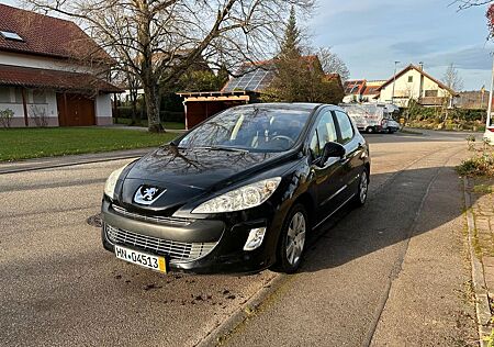 Peugeot 308 in gutem Zustand, 5-Türer, TÜV neu