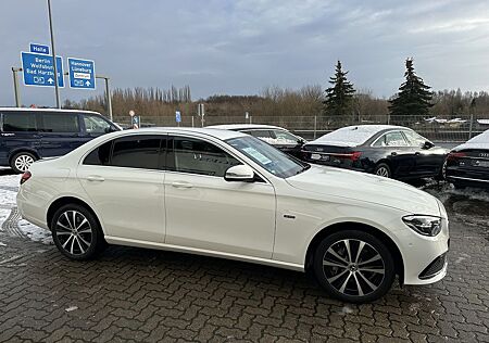 Mercedes-Benz E 300 de*R-Kamera*1.Hand*Scheck.*Business Pak