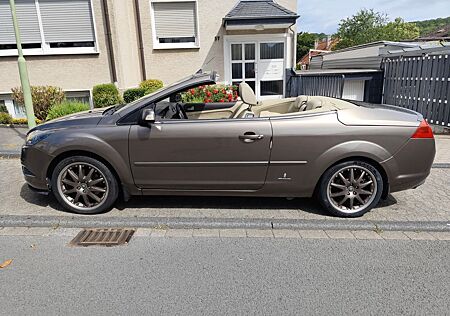 Ford Focus CC 2,0 Titanium Automatik