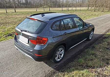 BMW X1 xDrive18d Allrad*Panoramadach*Navi*SHZ*Xenon