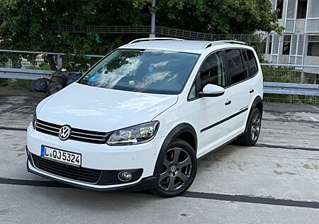 VW Touran Volkswagen 2.0 TDI 103kW -