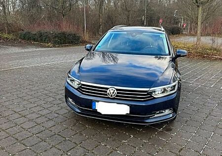 VW Passat Variant Volkswagen 2.0 TDI DSG Highline Variant ...