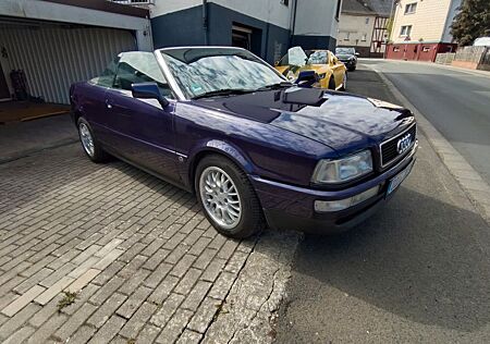 Audi Cabriolet 2.0 -
