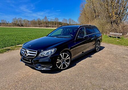 Mercedes-Benz E 300 T BlueTEC AMG/LED/NAVI/LED/GARANTIE/AHK