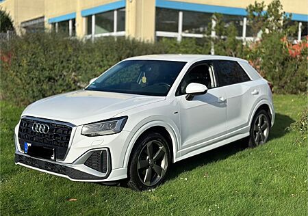 Audi Q2 30 TDI S line S line