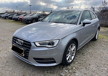 Audi A3 *Automatik*1Hand*Navi*Klimaauto*Service Neu