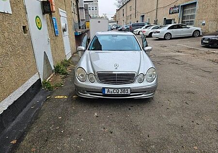 Mercedes-Benz E 320