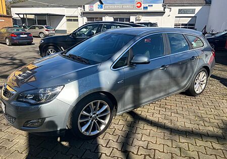 Opel Astra J Sports Tourer Innovation