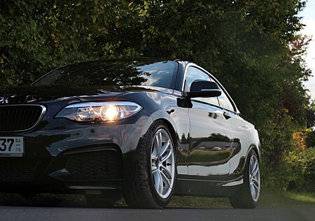 BMW 228i F22 Straßenfahrzeug