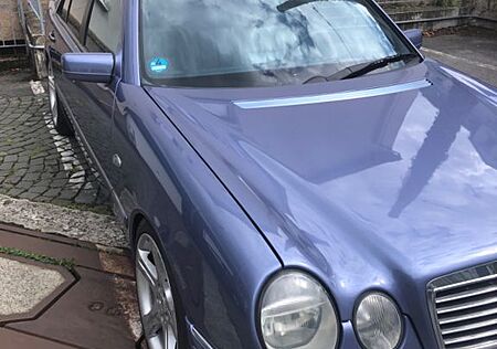 Mercedes-Benz E 420 AVANTGARDE Designo sehr selten.