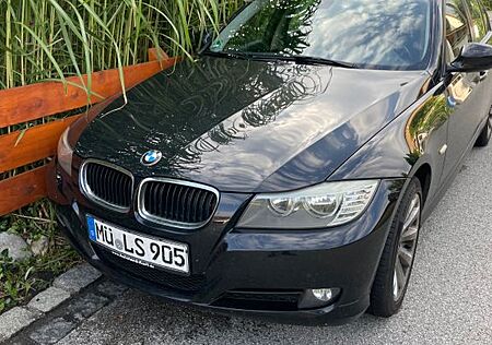 BMW 318i -