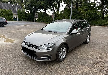 VW Golf Volkswagen 1.2 TSI BMT Trendline Variant Trendline