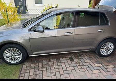 VW Golf Volkswagen 1.2 TSI DSG BMT CUP CUP