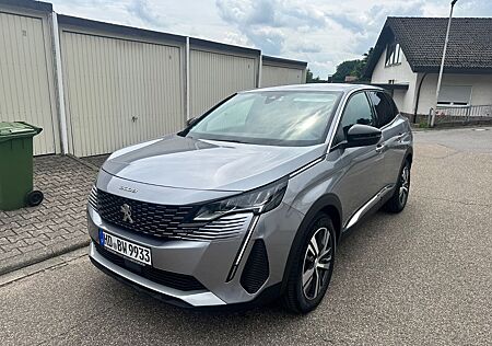 Peugeot 3008 PureTech 130 EAT8 Allure TOP ZUSTAND