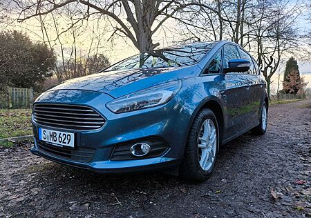 Ford S-Max 2,0 EcoBlue 140kW Business Ed Auto Bus...