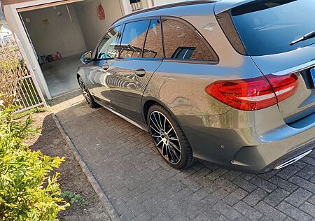 Mercedes-Benz C 220 d T Autom. -
