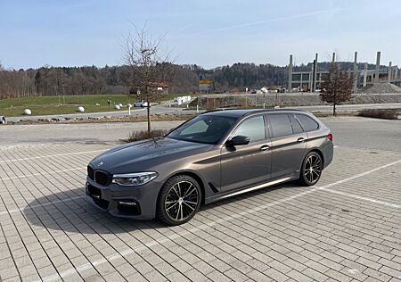 BMW 540i xDriveTour. M-Sport Service+Repair Paket