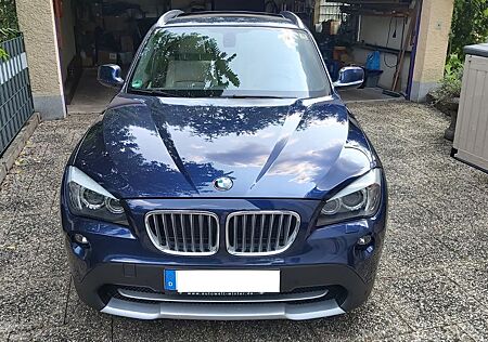 BMW X1 xDrive28i - X Line - Top gepflegt