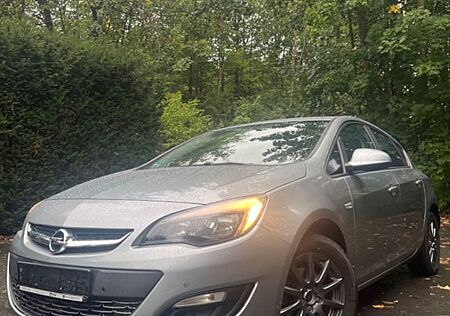 Opel Astra J Lim. 5-trg. 150 Jahre /Pdc/Shz/Ac