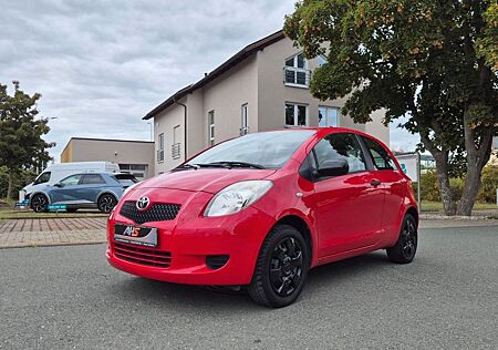 Toyota Yaris Style 1,0-l-VVT-i