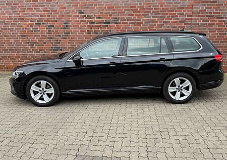 VW Passat Volkswagen Kombi DSG Led Navi ACC AHK Kamera