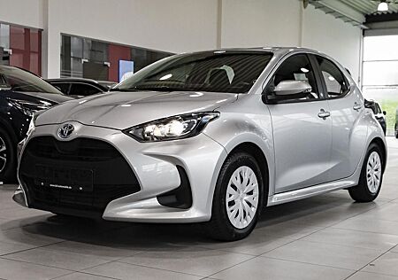 Toyota Yaris 1.5 Hybrid Business NAVI SHZ Carplay KLIMA