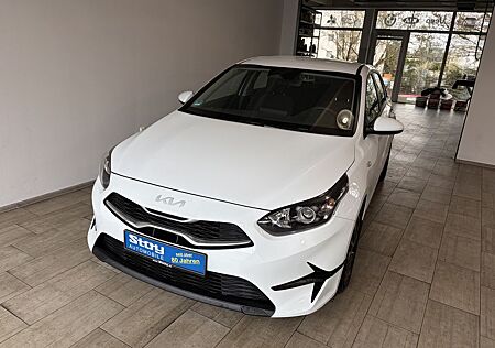Kia Cee'd / Ceed 1.0 T-GDI 100PS Navi Kamera SHZ PDC