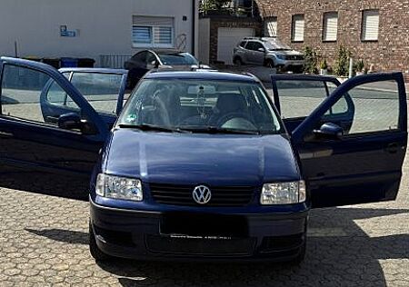 VW Polo Volkswagen 1.4 Basis Variant Basis