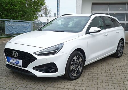 Hyundai i30 cw Style Klima NAVI Winterp.DAB Garantie