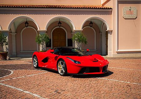 Ferrari LaFerrari - Warranty until 2028 - Full history