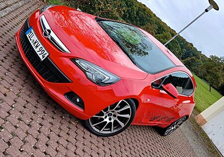 Opel Astra GTC 1.6 Turbo Edition Edition