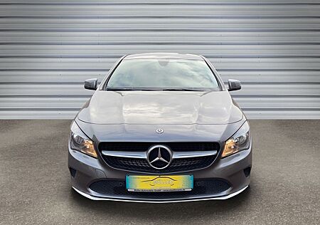 Mercedes-Benz CLA 220 Shooting Brake ALLRAD*Navi*1.Hand*