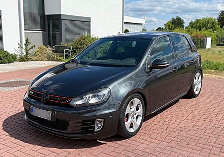 VW Golf Volkswagen 2.0 TSI DSG GTI